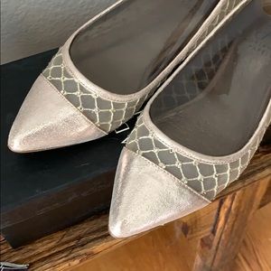 Adrianna Papel Jewel flats in gold
